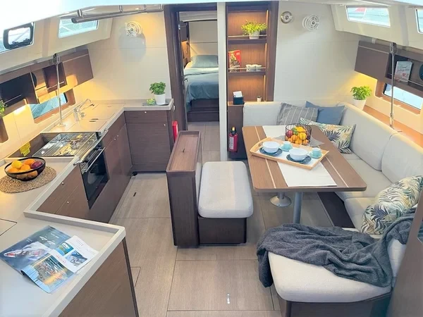 Oceanis 46.1 - Boatscribe.com