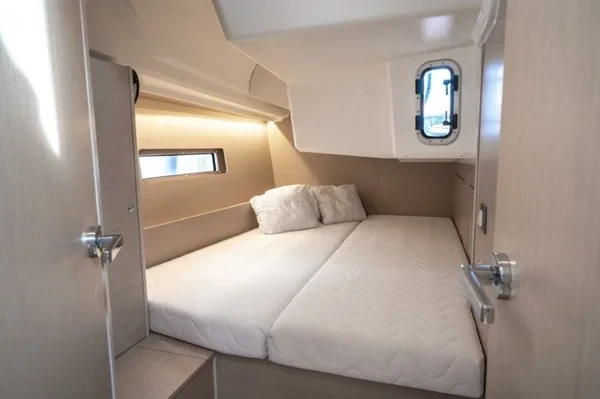 Oceanis 40.1 - Boatscribe.com