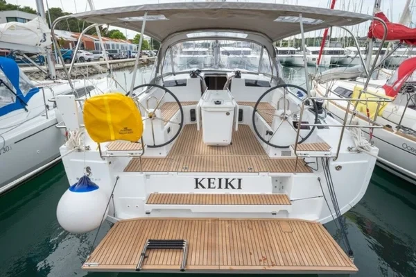 Oceanis 40.1 - Boatscribe.com
