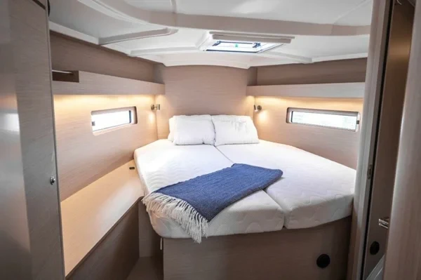 Oceanis 40.1 - Boatscribe.com