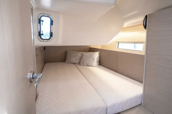 Oceanis 40.1 - Boatscribe.com