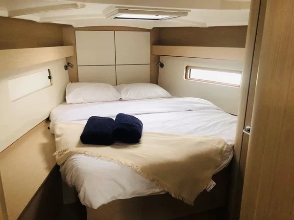 Oceanis 40.1 - Boatscribe.com