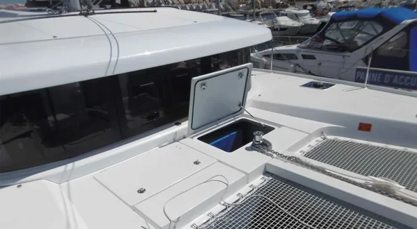 Lagoon 42 - Boatscribe.com