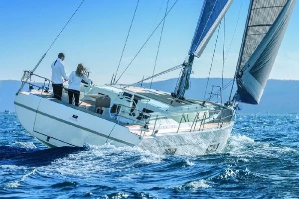 Bavaria C45 - Boatscribe.com