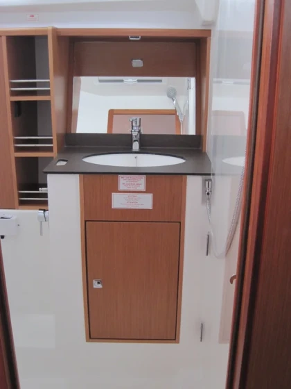 Bavaria 41 Cruiser - Boatscribe.com