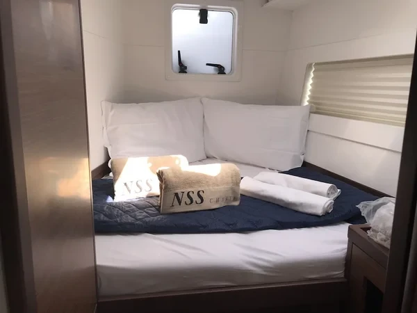 Lagoon 40 - Boatscribe.com