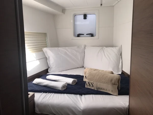 Lagoon 40 - Boatscribe.com