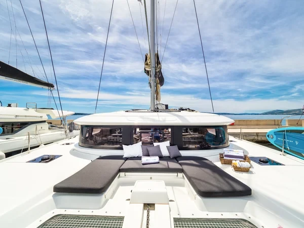 Lagoon 46 - Boatscribe.com