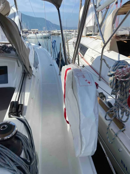 Sun Odyssey 410 - Boatscribe.com