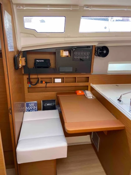Sun Odyssey 410 - Boatscribe.com