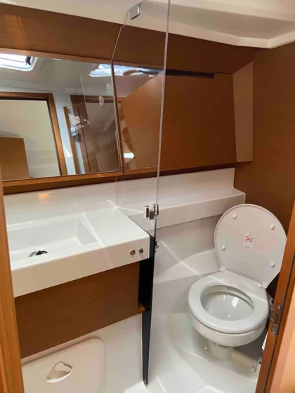 Sun Odyssey 410 - Boatscribe.com
