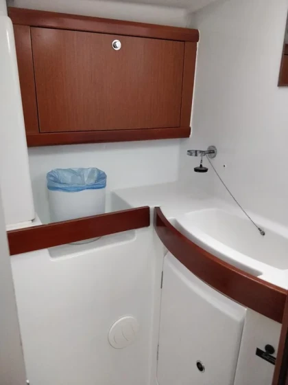 Oceanis 43 - Boatscribe.com