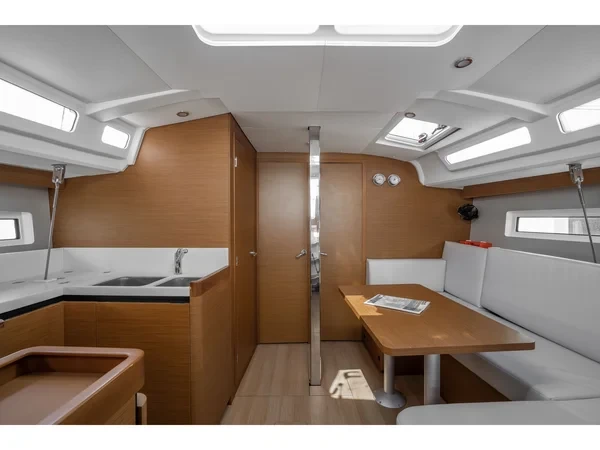 Sun Odyssey 440 - Boatscribe.com