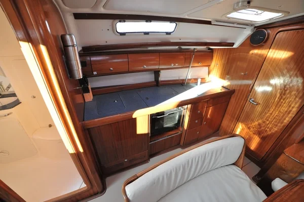 Bavaria 38 - Boatscribe.com