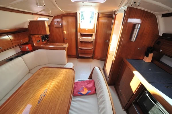 Bavaria 38 - Boatscribe.com