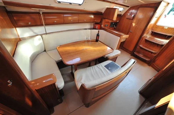 Bavaria 38 - Boatscribe.com