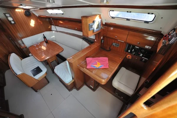 Bavaria 38 - Boatscribe.com