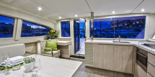 Leopard 40 - Boatscribe.com