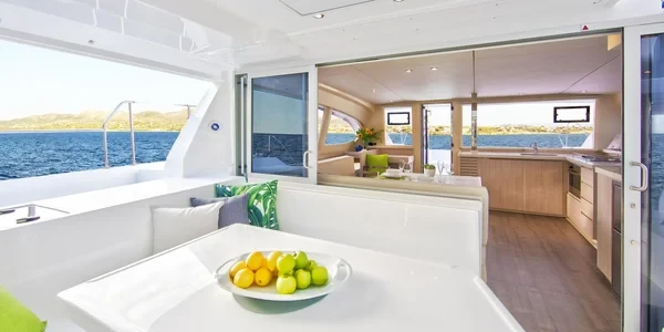 Leopard 40 - Boatscribe.com