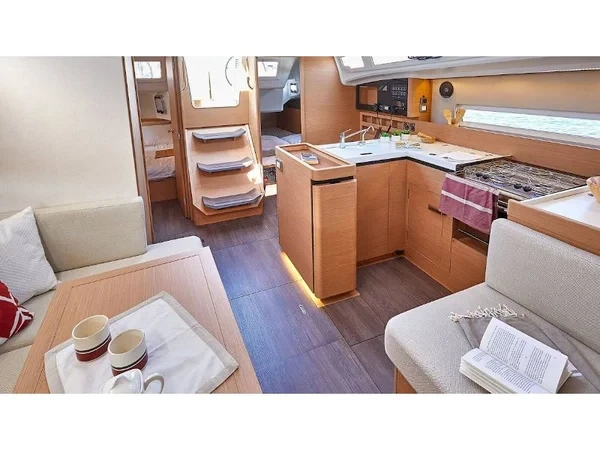 Sun Odyssey 410 - Boatscribe.com