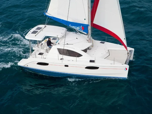 Leopard 40 - Boatscribe.com
