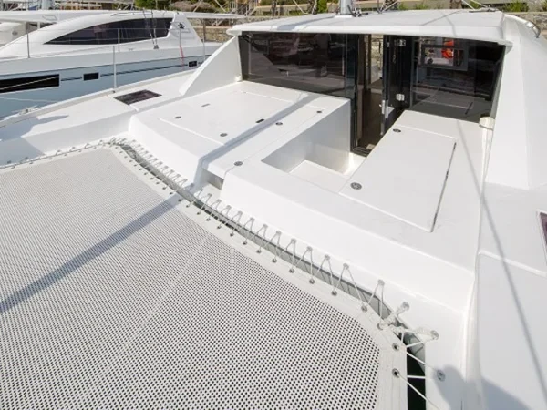 Leopard 40 - Boatscribe.com