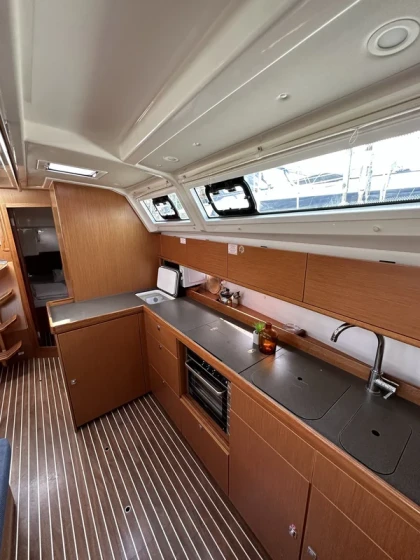 Bavaria 46 Cruiser - Boatscribe.com
