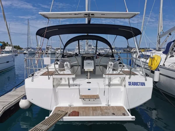 Bavaria C42 - Boatscribe.com