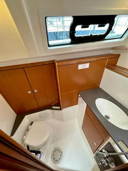 Bavaria 37 Cruiser - Boatscribe.com