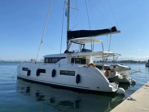 Lagoon 46 - Boatscribe.com