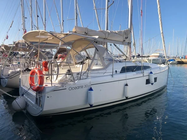 Oceanis 30.1 - Boatscribe.com