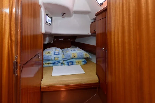 Bavaria 36 Cruiser - Boatscribe.com