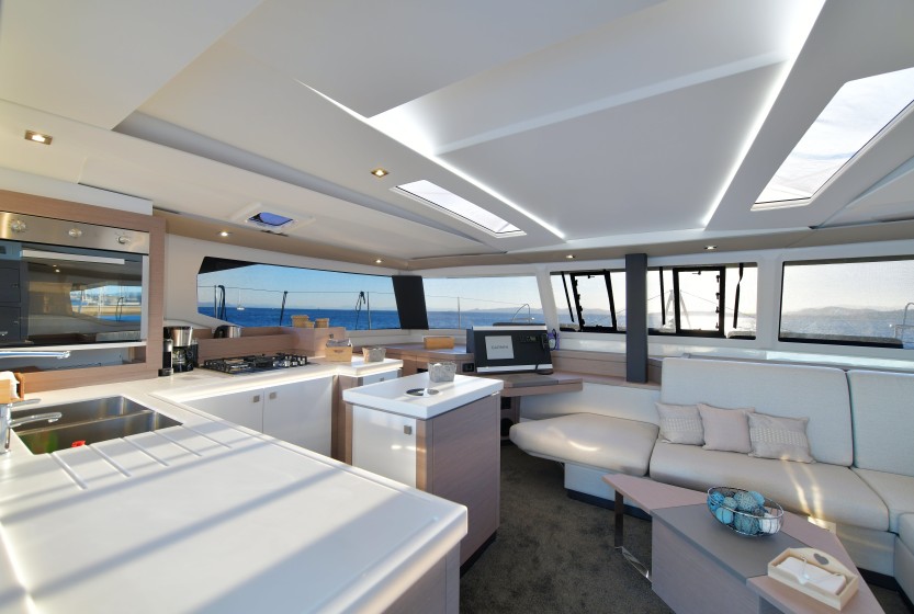 Saona 47 - Boatscribe.com