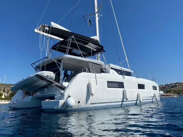 Lagoon 46 - Boatscribe.com