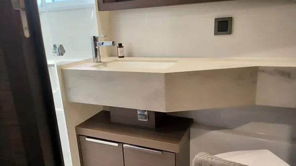 Lagoon 46 - Boatscribe.com