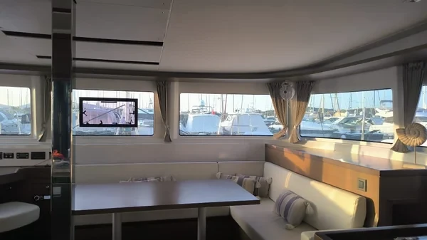 Lagoon 46 - Boatscribe.com