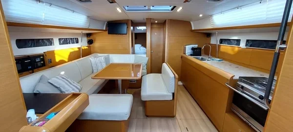 Sun Odyssey 479 - Boatscribe.com