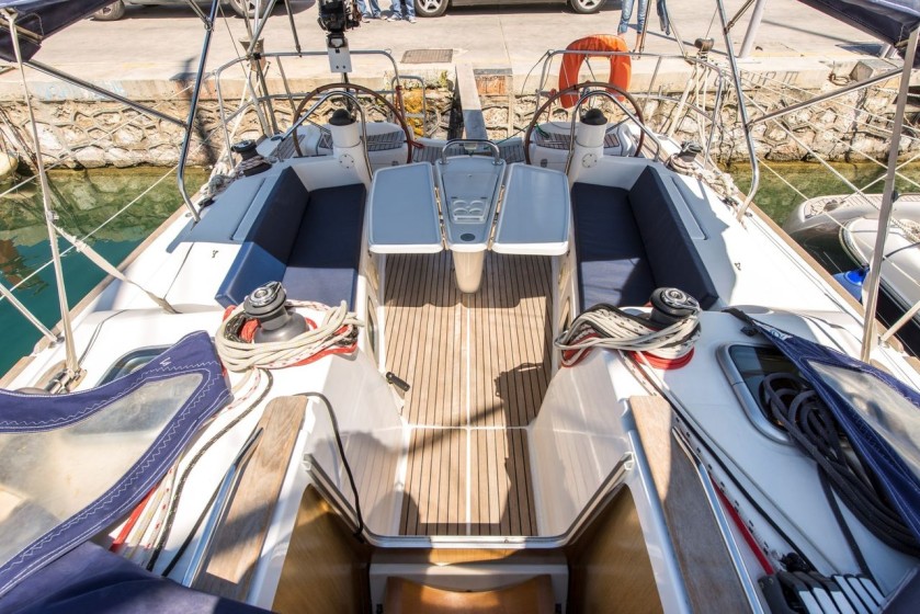 Sun Odyssey 42i - Boatscribe.com