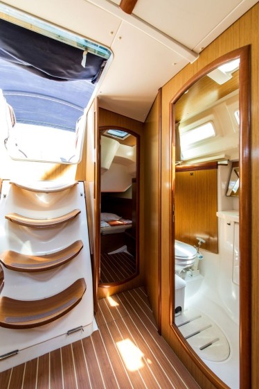 Sun Odyssey 42i - Boatscribe.com