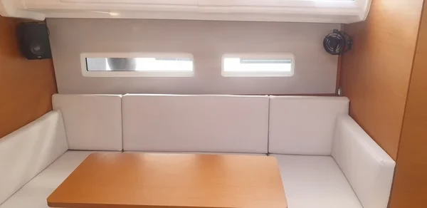 Sun Odyssey 410 - Boatscribe.com