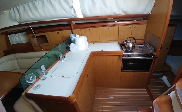 Sun Odyssey 36i - Boatscribe.com