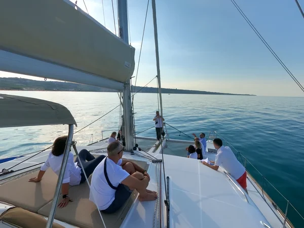 Lagoon 450 F - Boatscribe.com