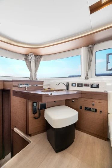 Lagoon 46 - Boatscribe.com