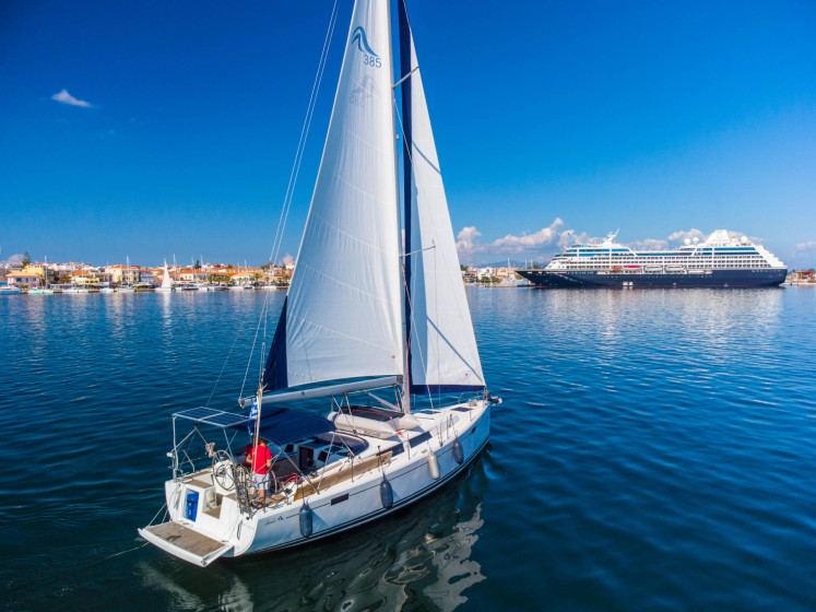 Hanse 385 - Boatscribe.com