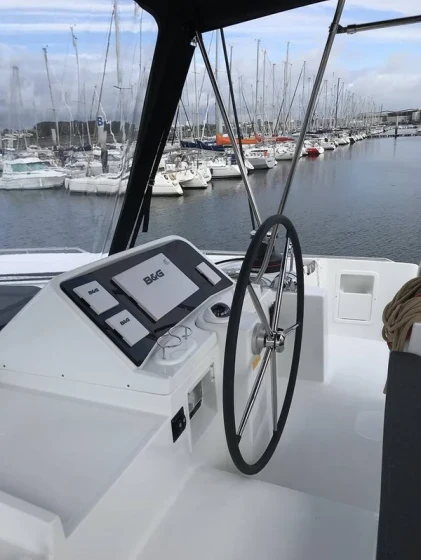 Lagoon 450 F - Boatscribe.com