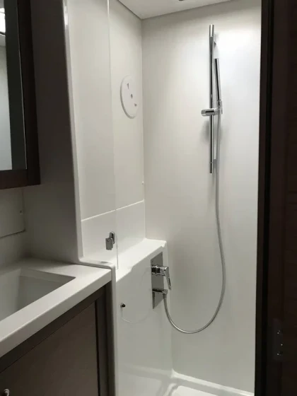 Lagoon 450 F - Boatscribe.com