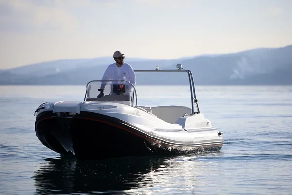 Zar 57 - Boatscribe.com