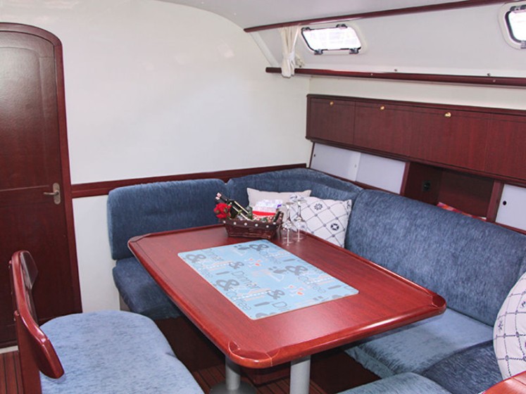 Harmony 42 - Boatscribe.com