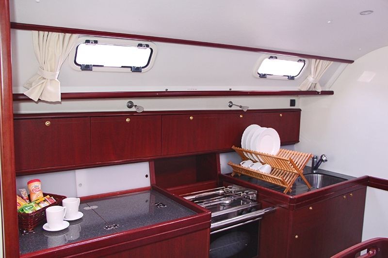 Harmony 42 - Boatscribe.com