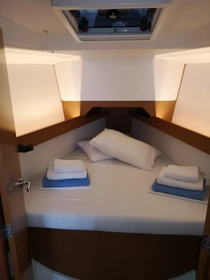 Sun Odyssey 349 - Boatscribe.com